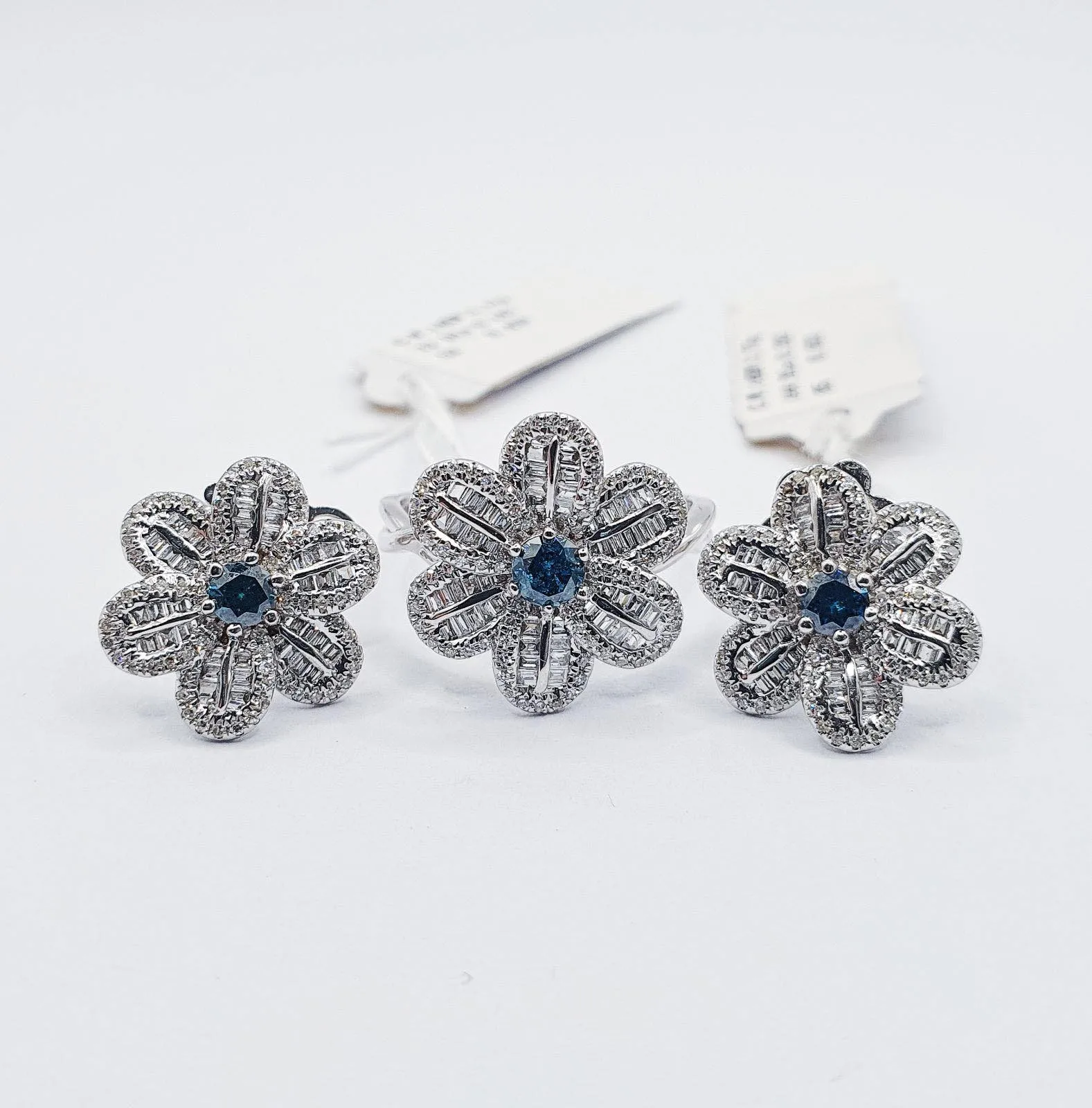 1.5 ctw Blue Flower Diamond Jewelry Set 14K Gold