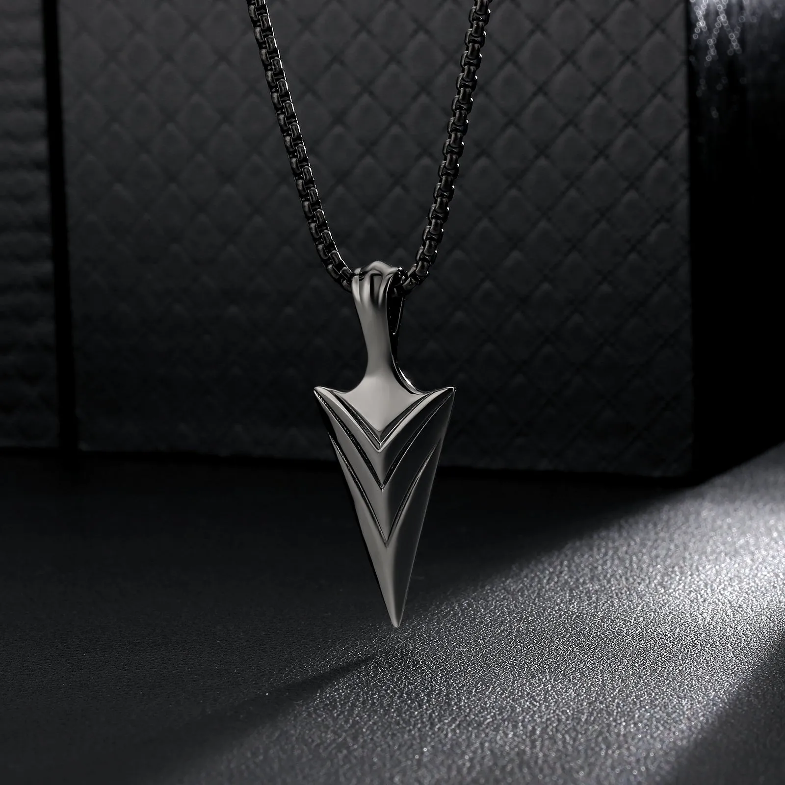 Arrowhead Pendant Necklace KRKC