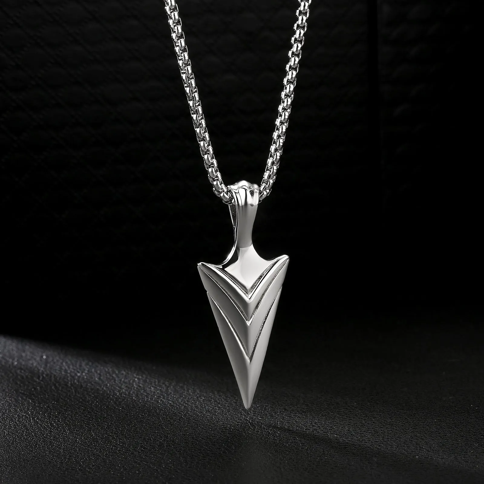 Arrowhead Pendant Necklace KRKC