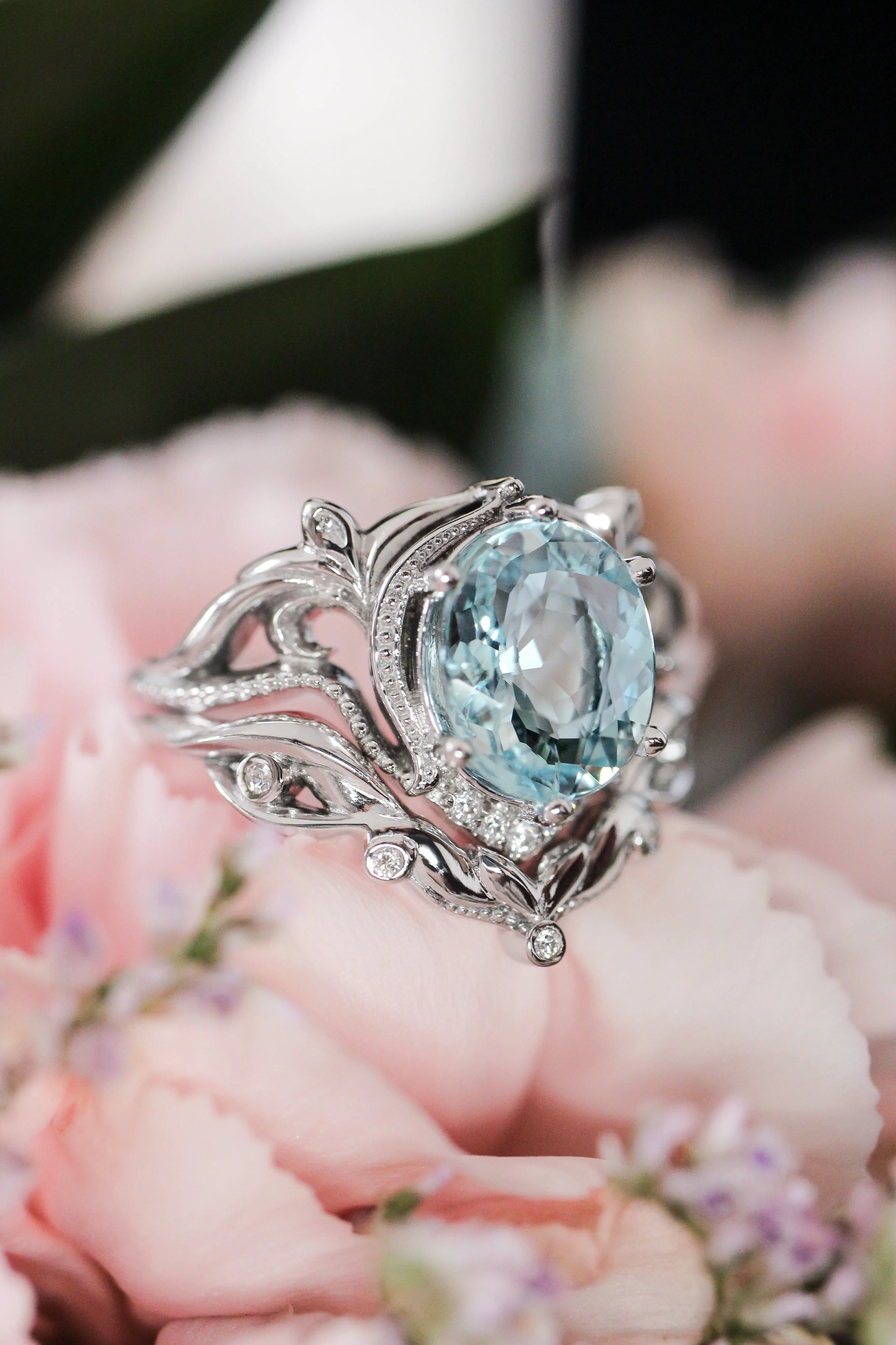 Art nouveau bridal ring set with aquamarine / Lida oval