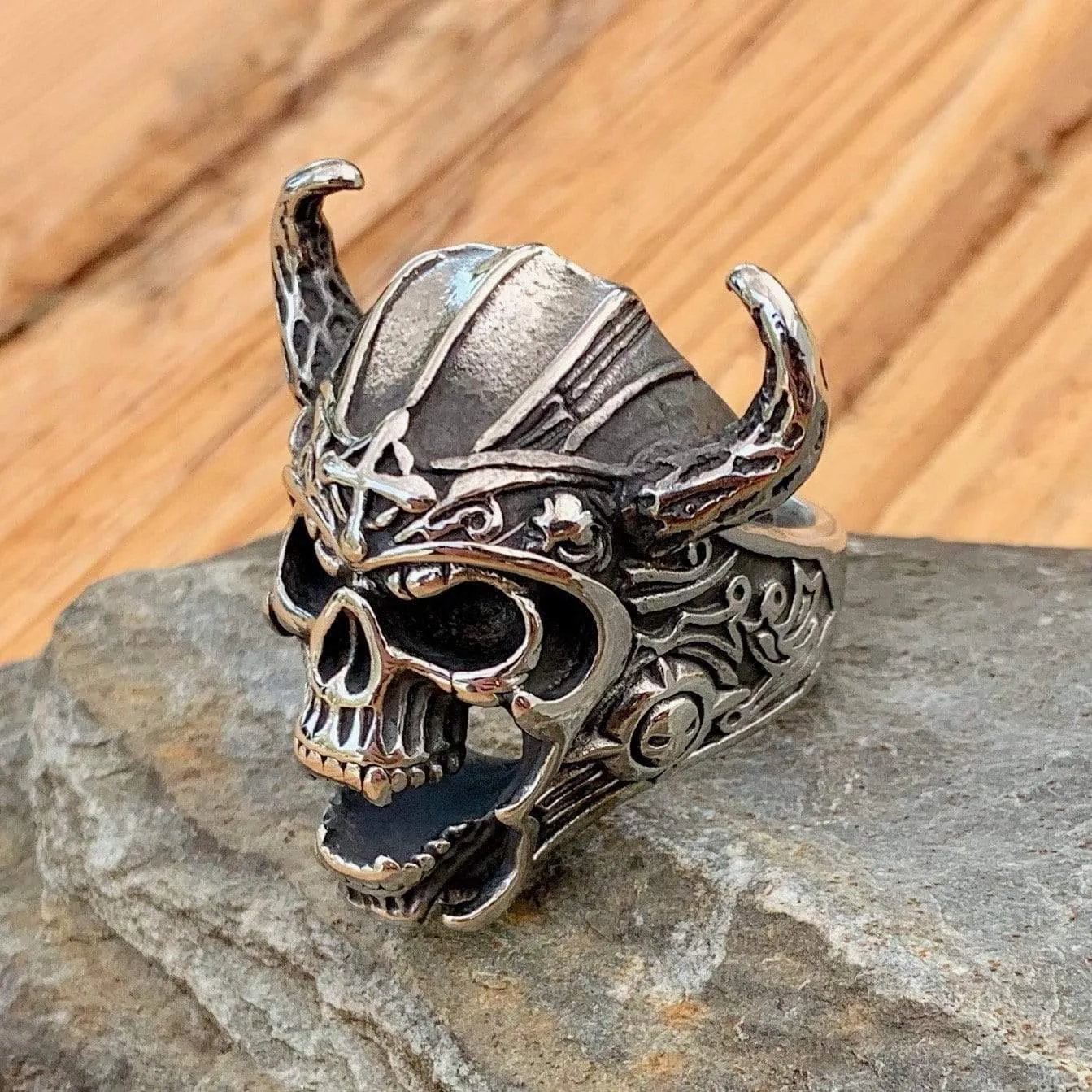 Bone Crusher - Valhalla Viking Skull - R18