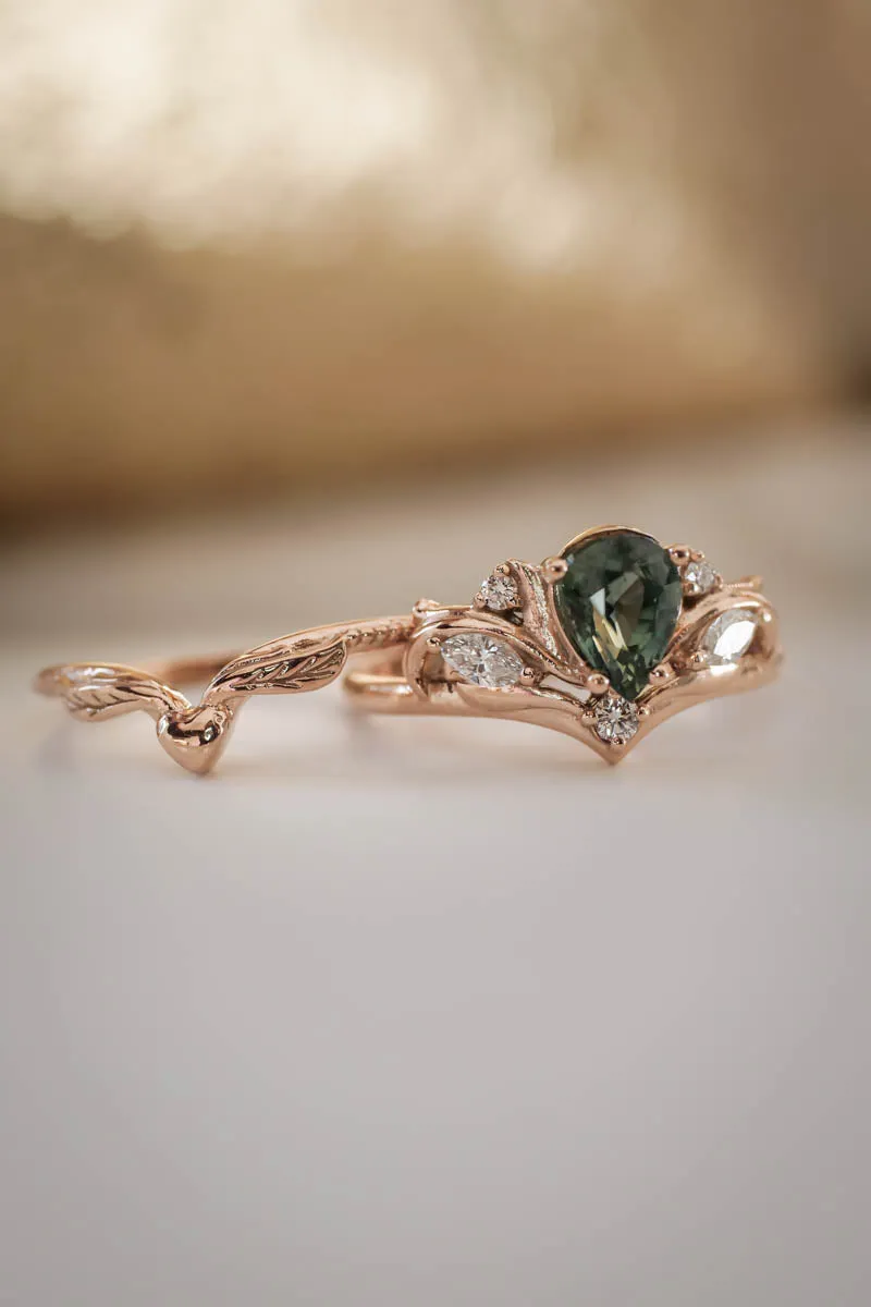 Bridal ring set with pear cut green sapphire / Swanlake