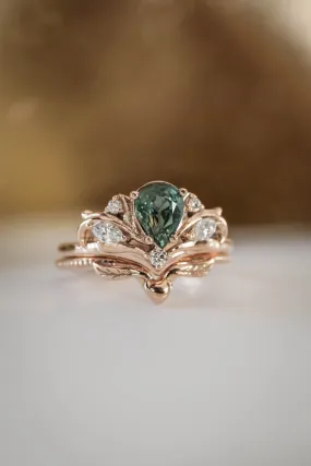 Bridal ring set with pear cut green sapphire / Swanlake