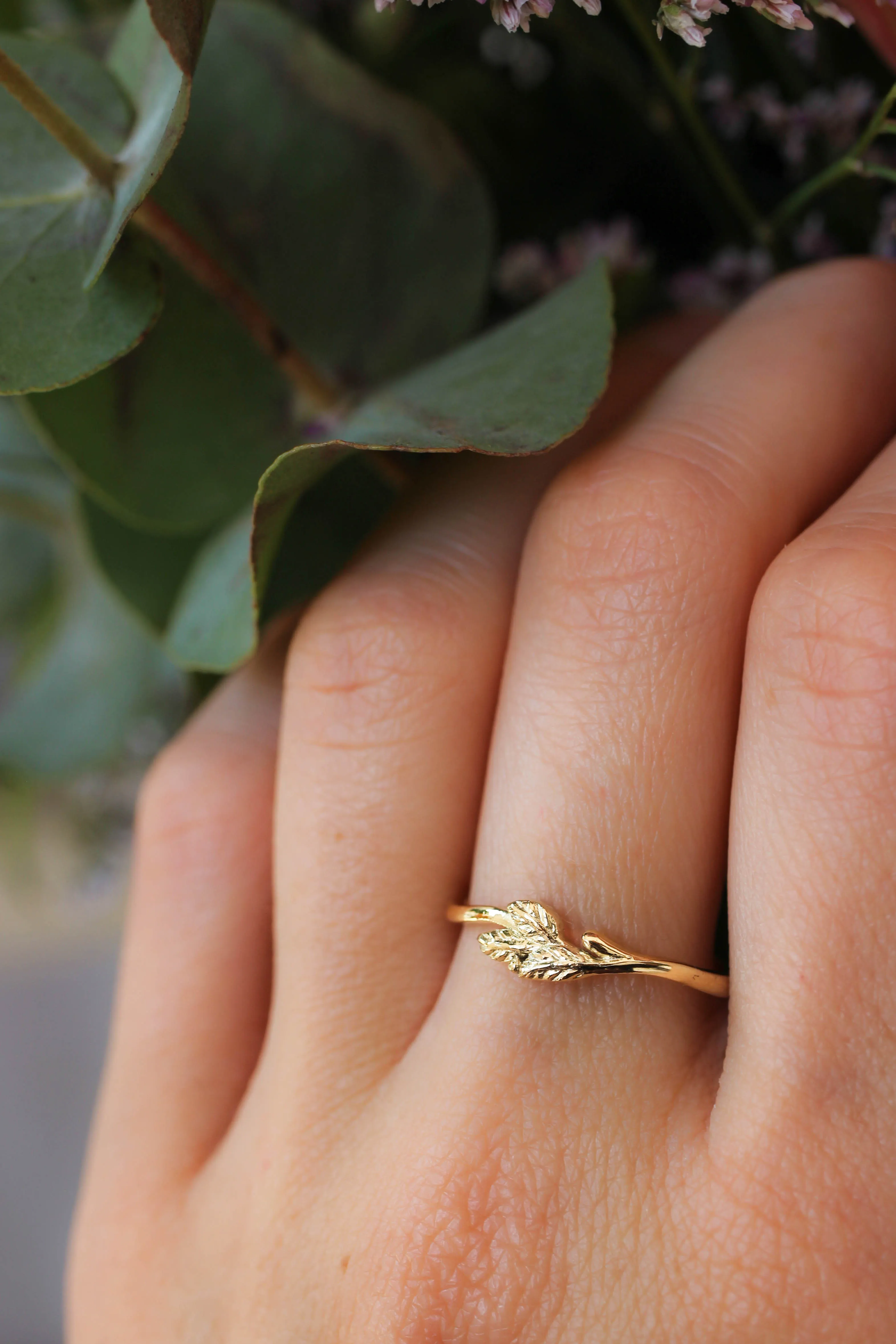 Dainty twig wedding band, solid gold ring