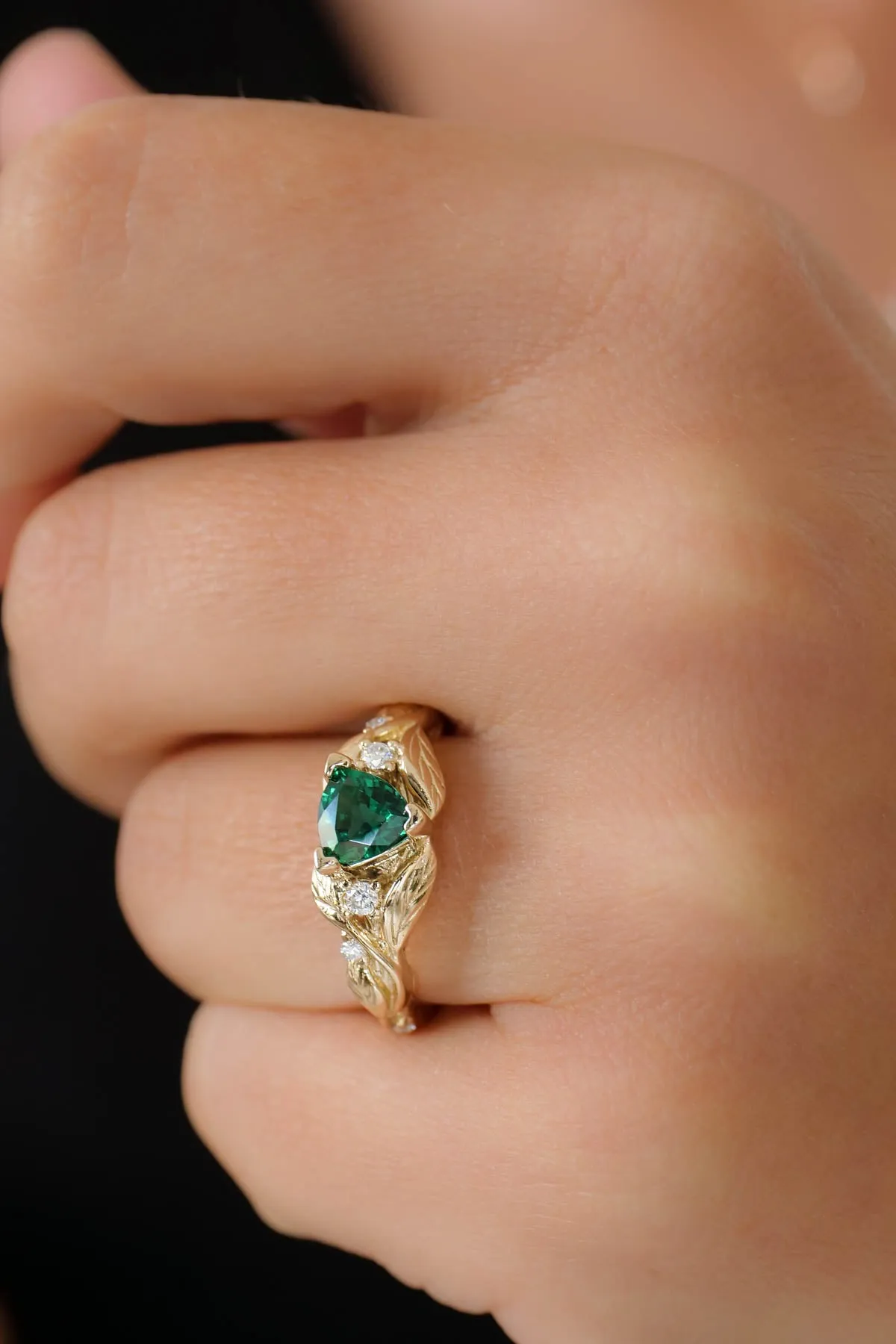 Emerald trillion cut engagement ring, gold leaves and diamonds ring / Clematis