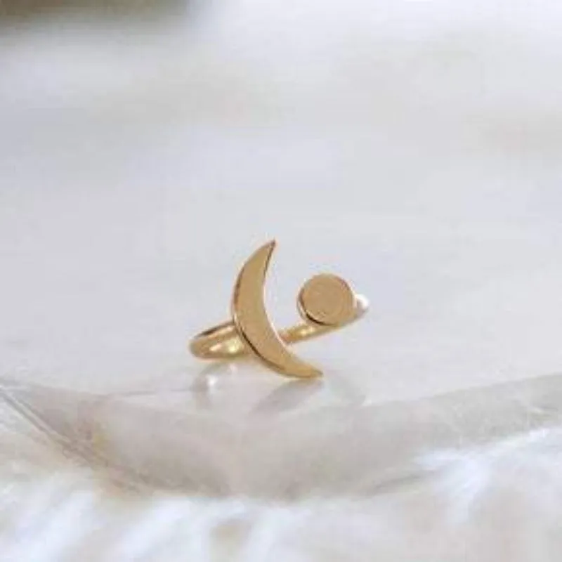 Gold Moon, Crescent Ring