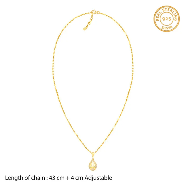 Golden Glint Pendant With Link Chain