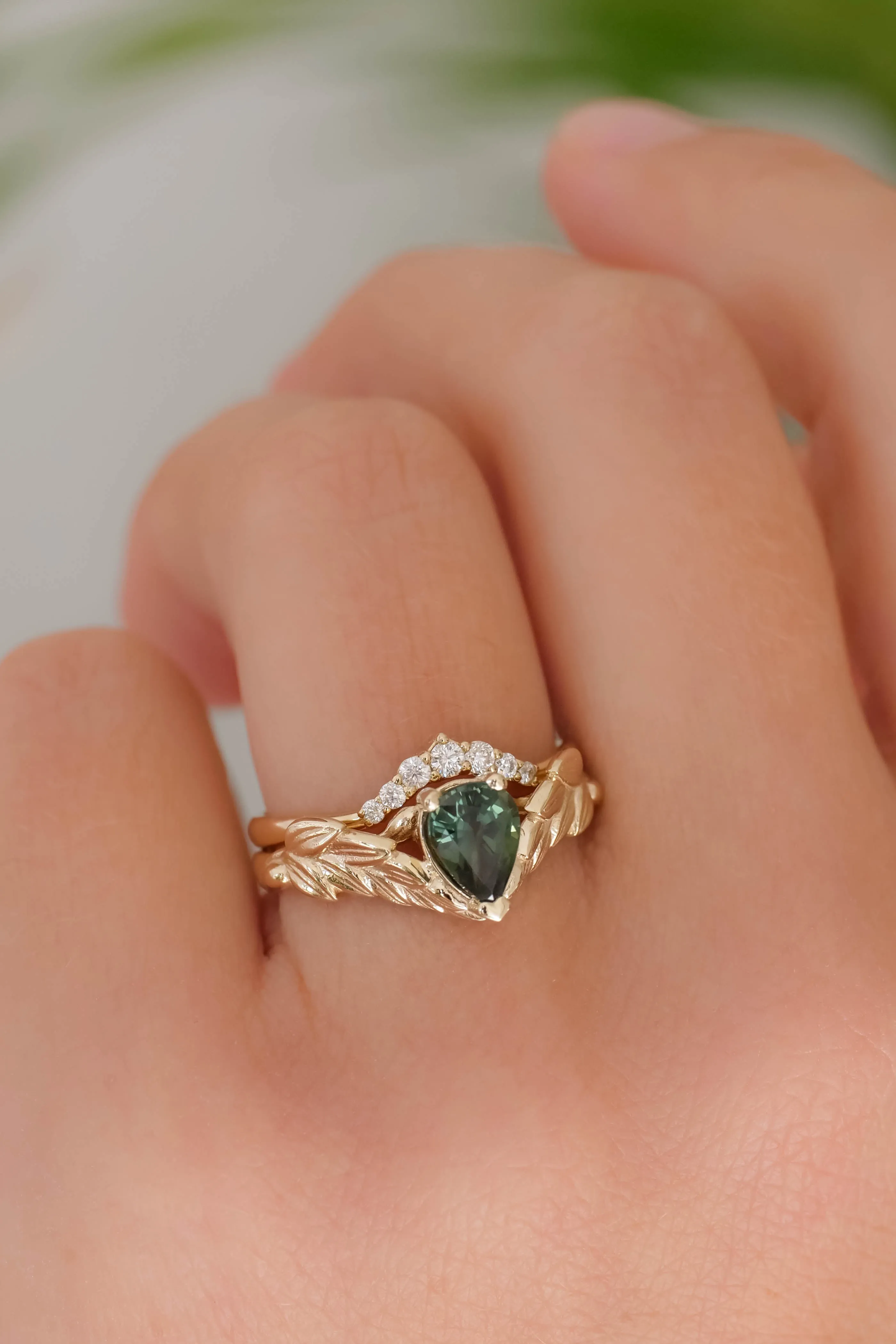 Green sapphire and diamonds bridal ring set, nature themed gold engagement and wedding rings / Palmira