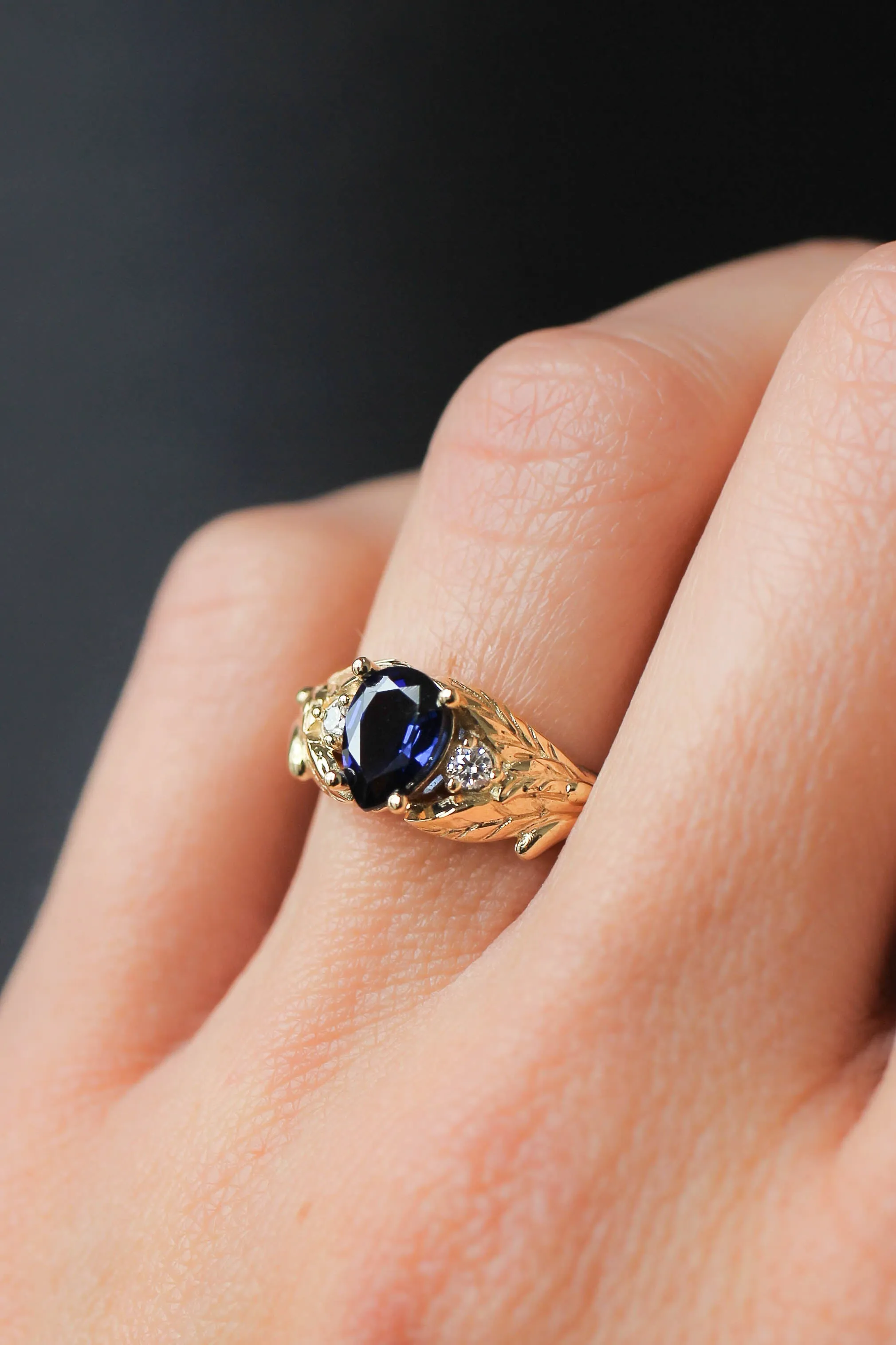 Lab sapphire and natural diamonds ring / Wisteria