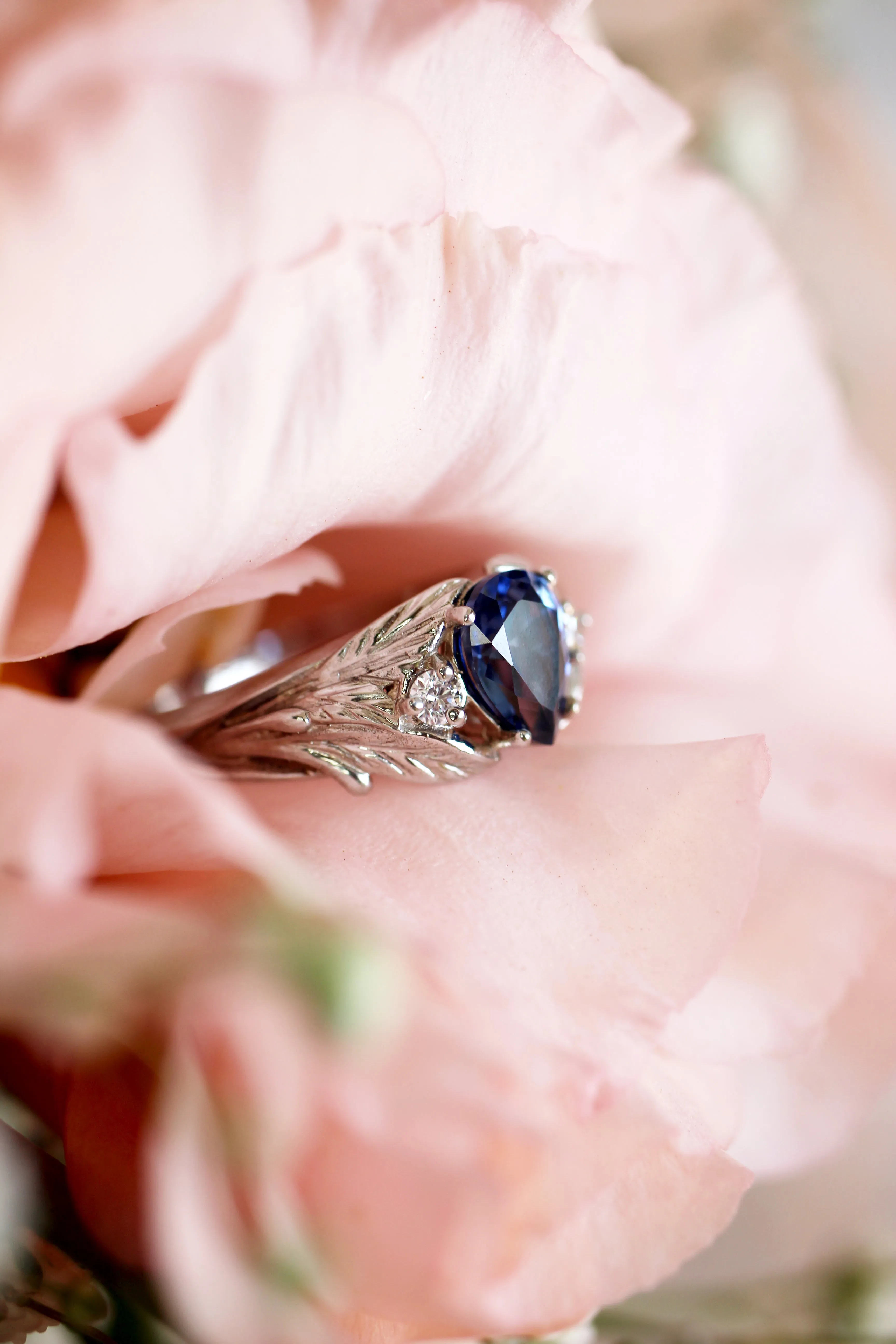 Lab sapphire and natural diamonds ring / Wisteria