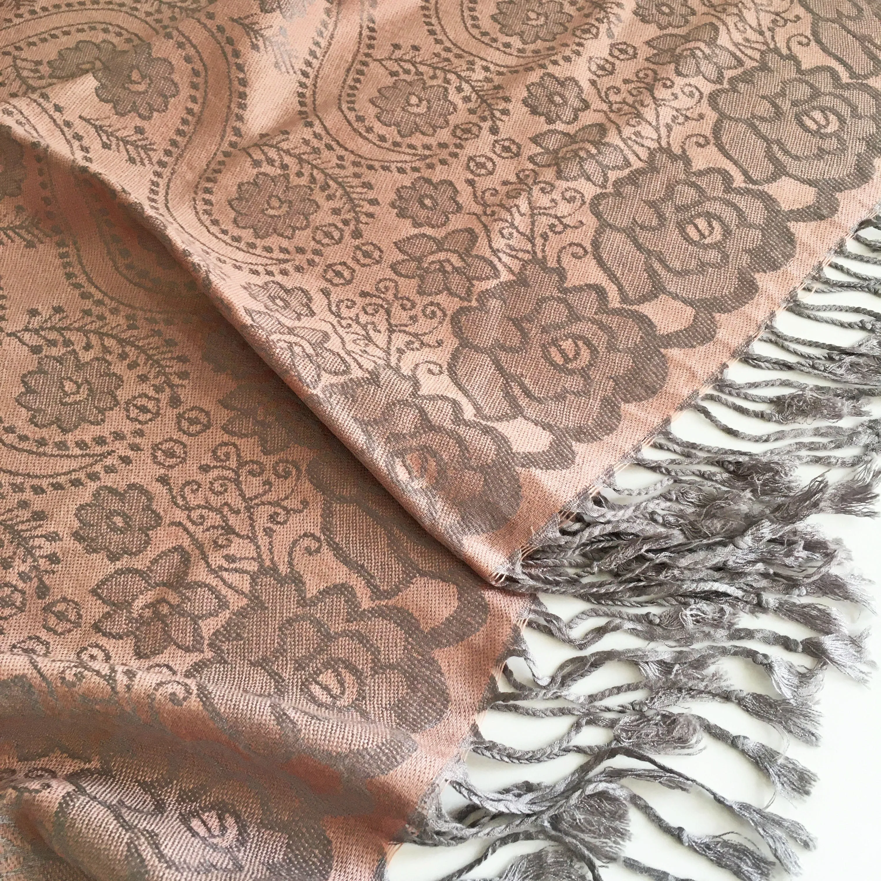 LARGE BLUSH PINK SWIRL FLORAL PRINT REVERSIBLE PASHMINA SHAWL SCARF