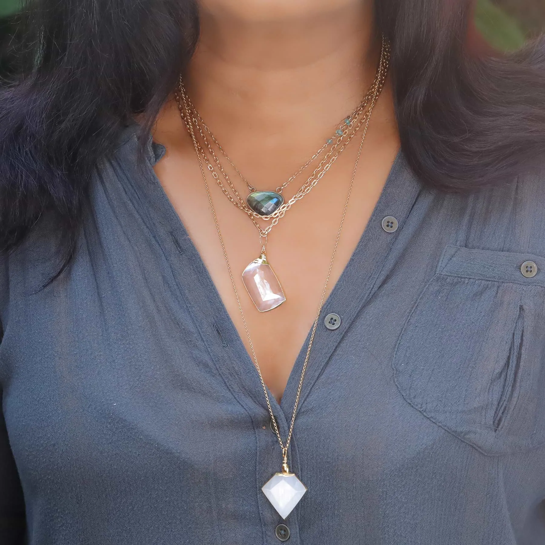 Manifestation - Quartz Crystal Gold Pendant Necklace