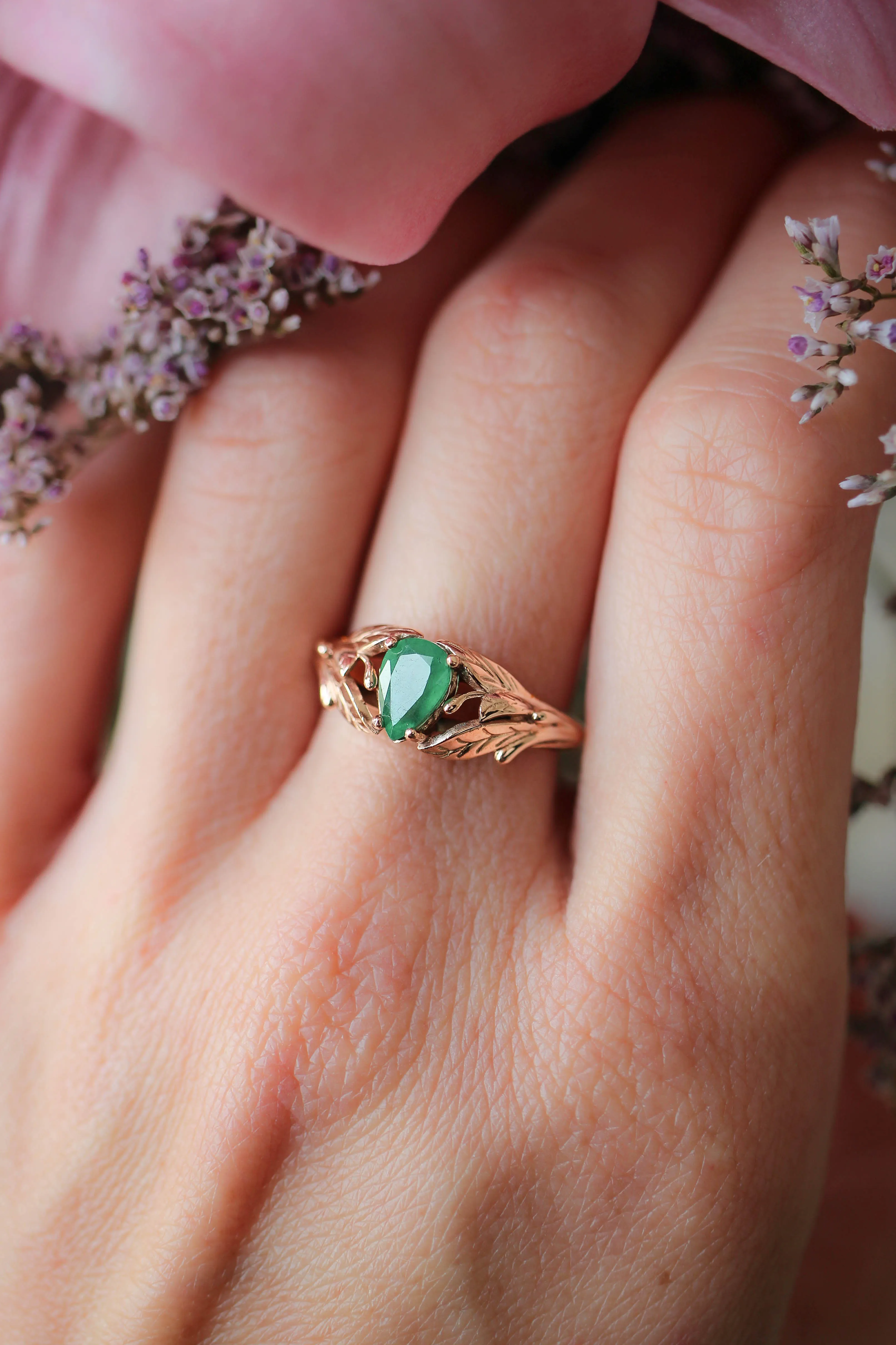 Pear cut emerald ring, leaves engagement ring / Wisteria