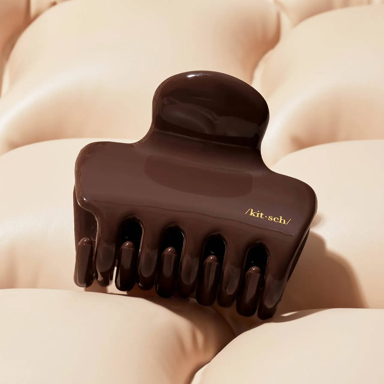 Plastic Puffy Cloud Clip | Chocolate