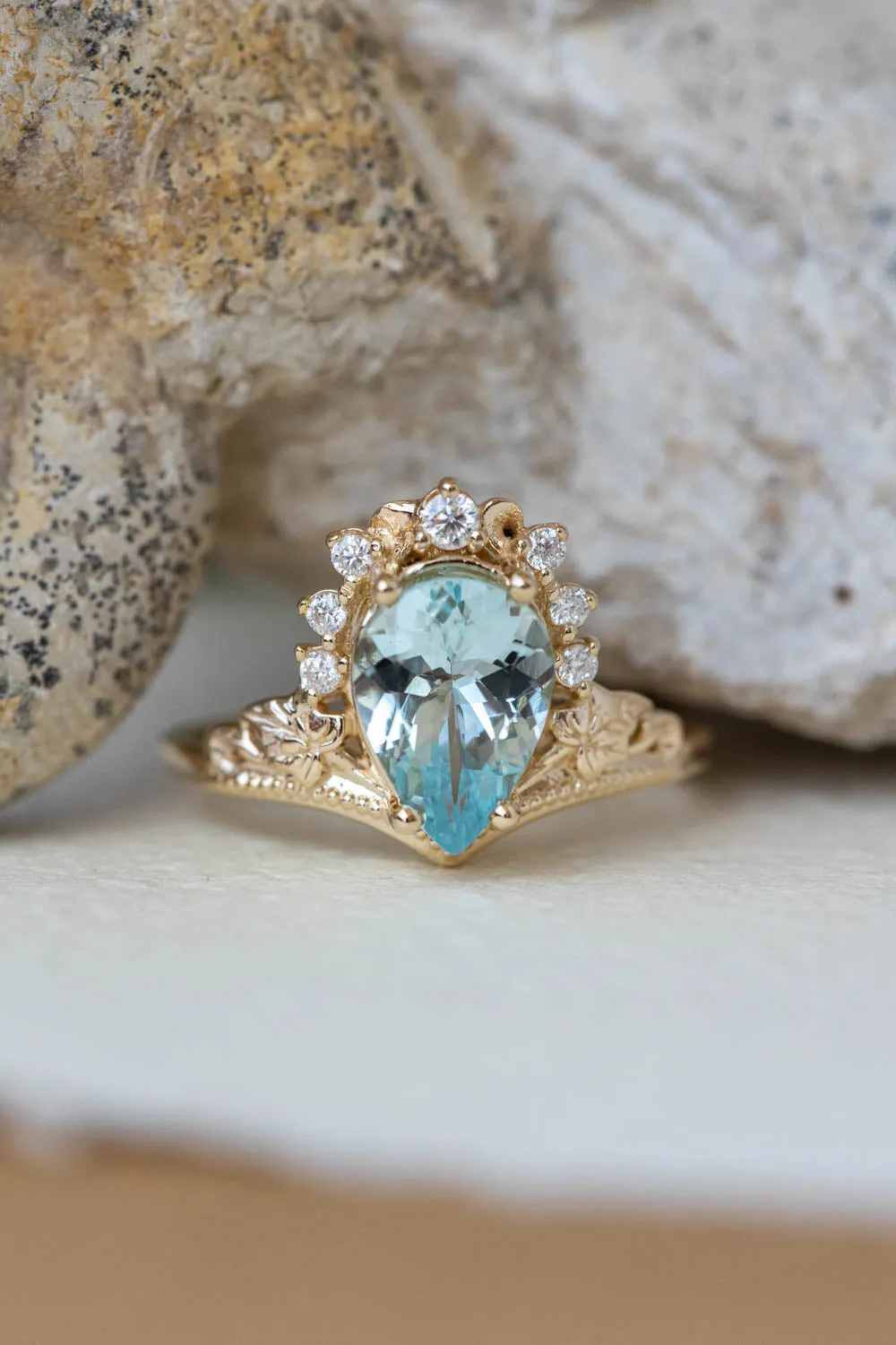 READY TO SHIP: Ariadne bridal ring set in 14K yellow gold, natural aquamarine 10x7 mm, moissanites, RING SIZE - 7 US