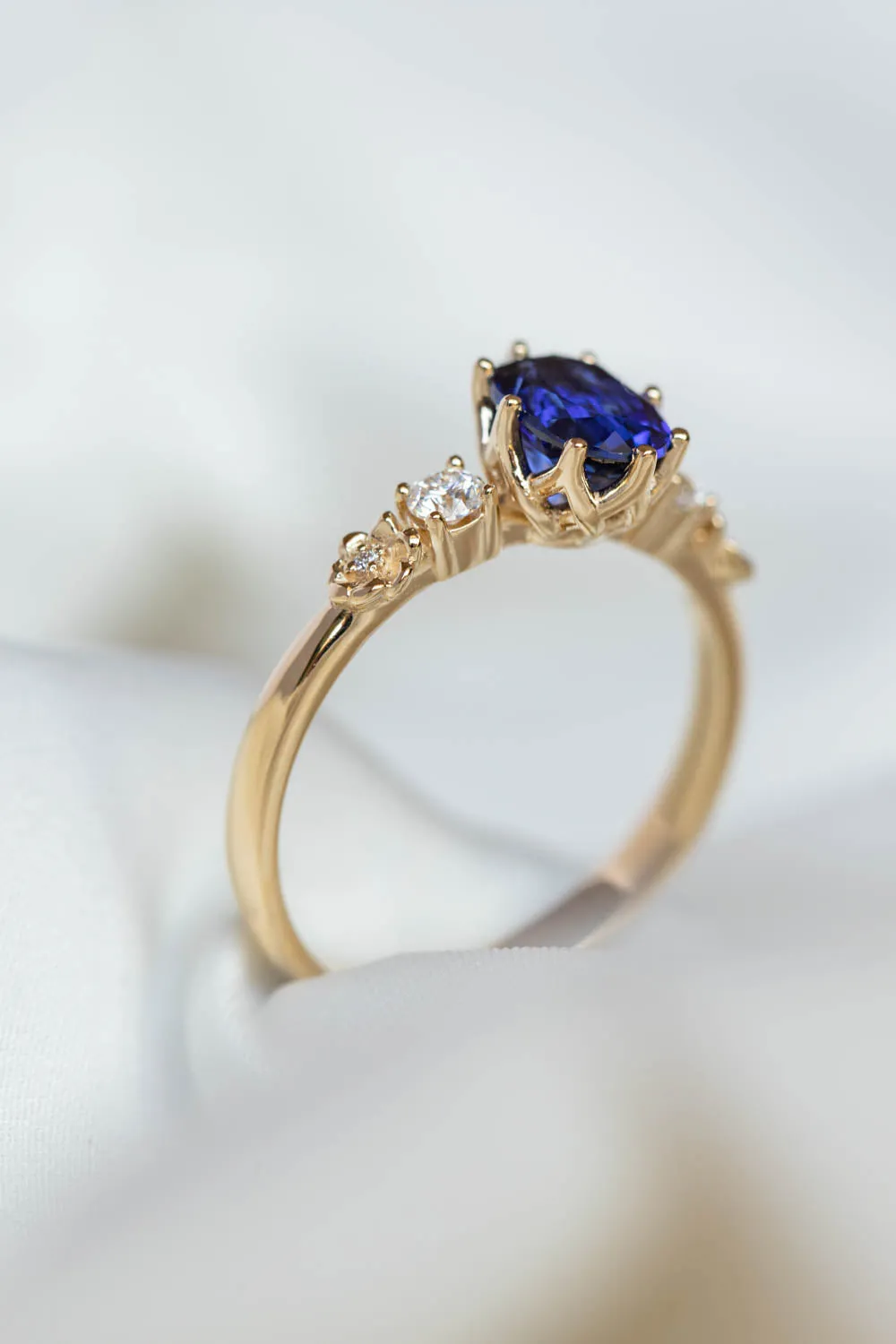 Royal blue sapphire engagement ring, flower promise ring with lab sapphire and diamonds / Fiorella