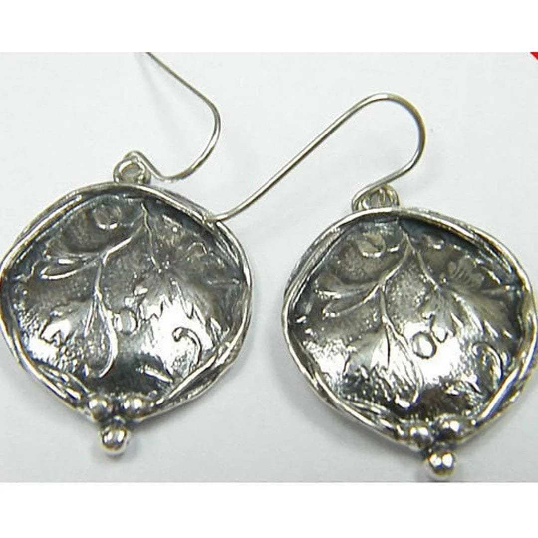 Silver earrings / earrings for women / dangle earrings / leaf design