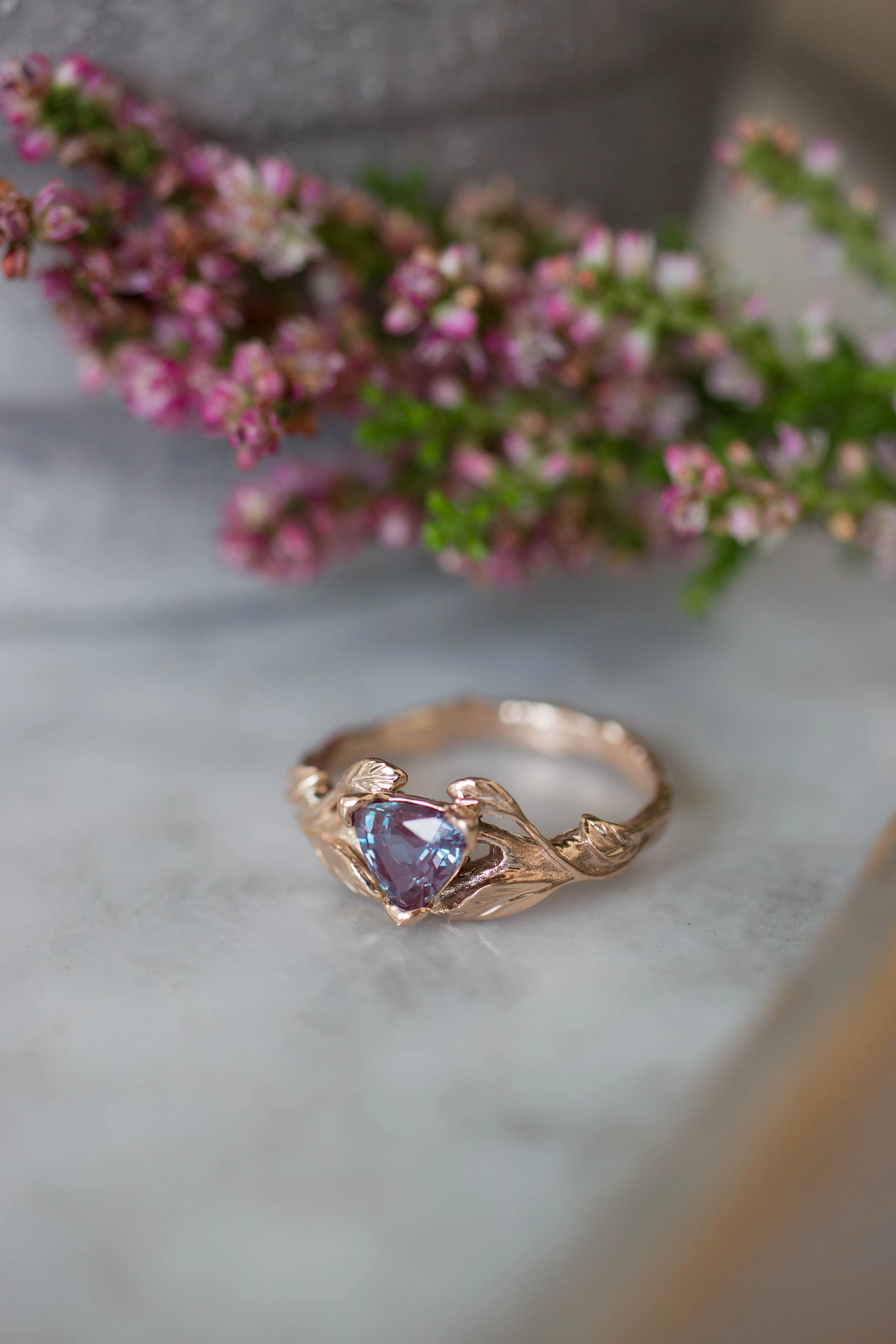 Trillion cut alexandrite ring / Clematis